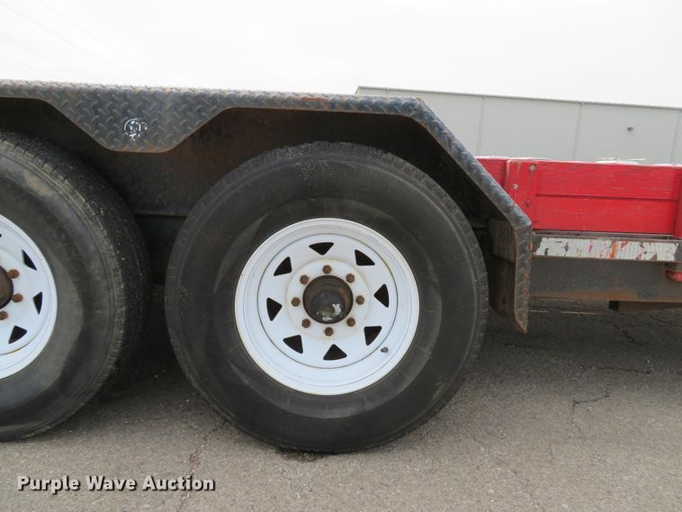 image for item EV9736 1999 Corn Pro UT-18H equipment trailer