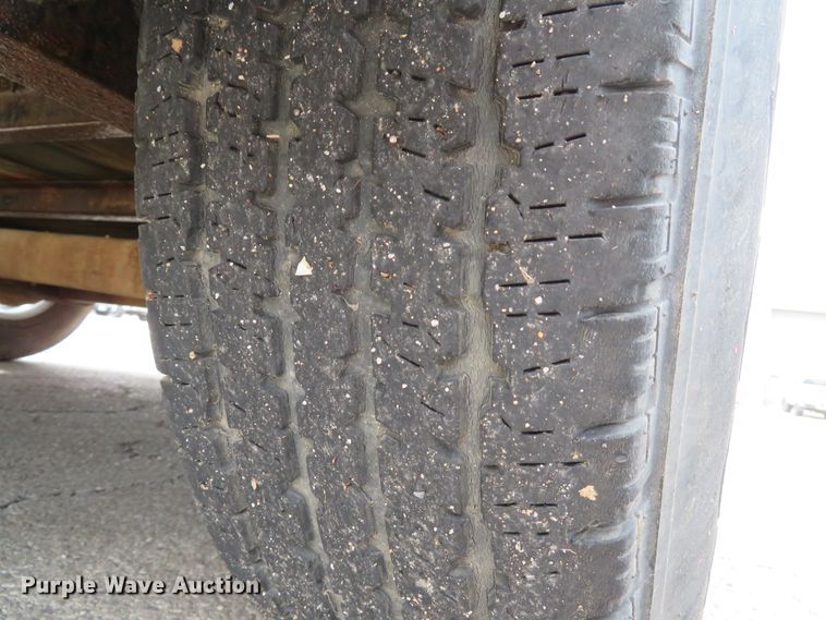 image for item EV9736 1999 Corn Pro UT-18H equipment trailer