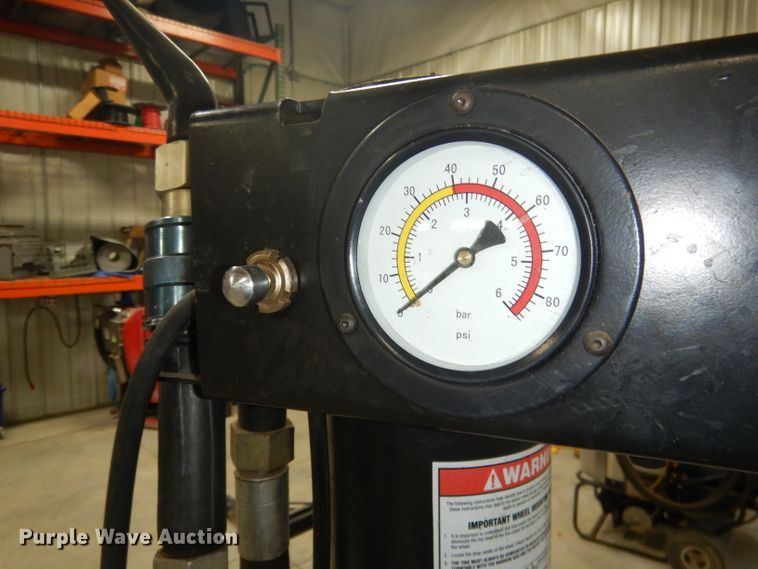 image for item FA9294 Ranger 980X rim clamp tire machine