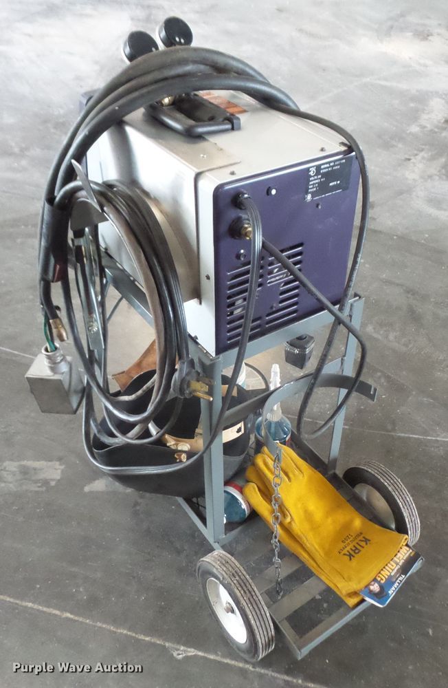 image for item FB9251 Hobart Handler 180 mig welder