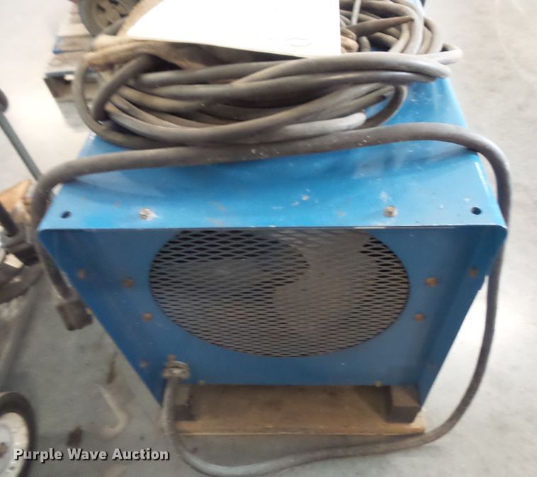 image for item FB9252 Miller Dialarc 250 AC/DC welder