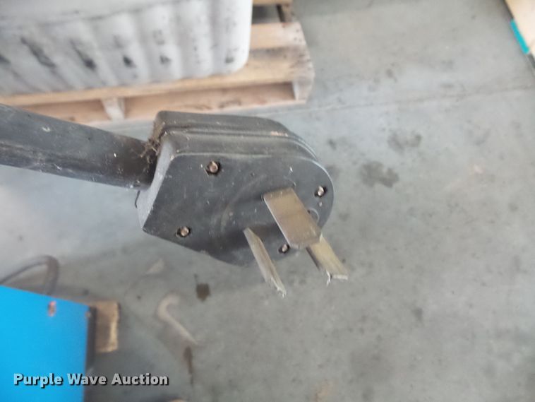 image for item FB9252 Miller Dialarc 250 AC/DC welder