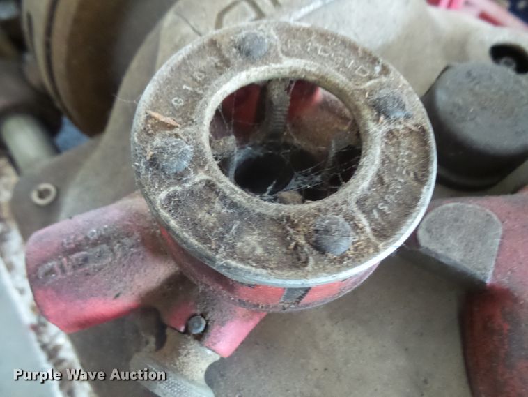 image for item FB9254 Ridgid 802 pipe threader