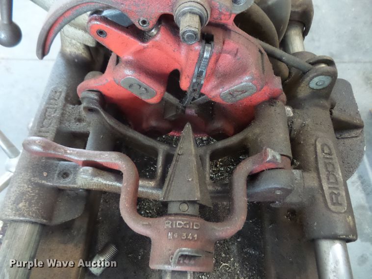 image for item FB9254 Ridgid 802 pipe threader