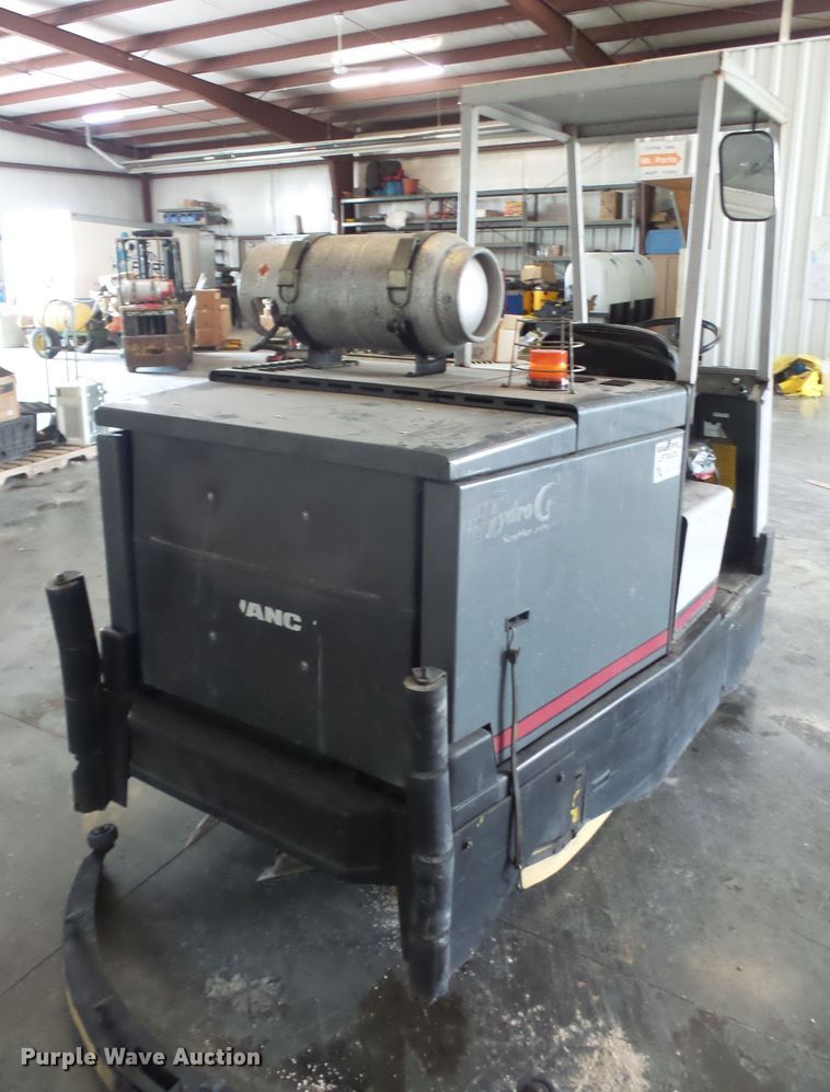 image for item FB9259 Advance Hydrocat 5015 floor scrubber