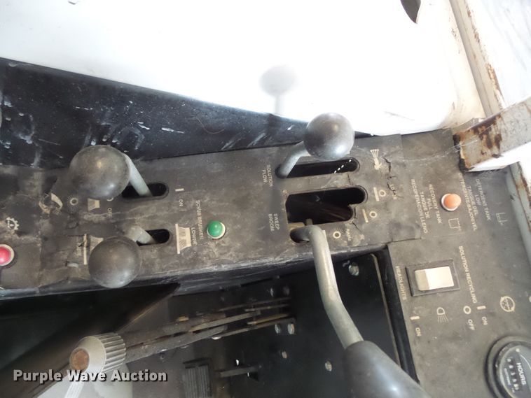 image for item FB9259 Advance Hydrocat 5015 floor scrubber