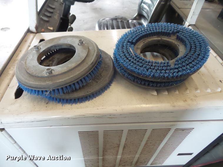 image for item FB9259 Advance Hydrocat 5015 floor scrubber