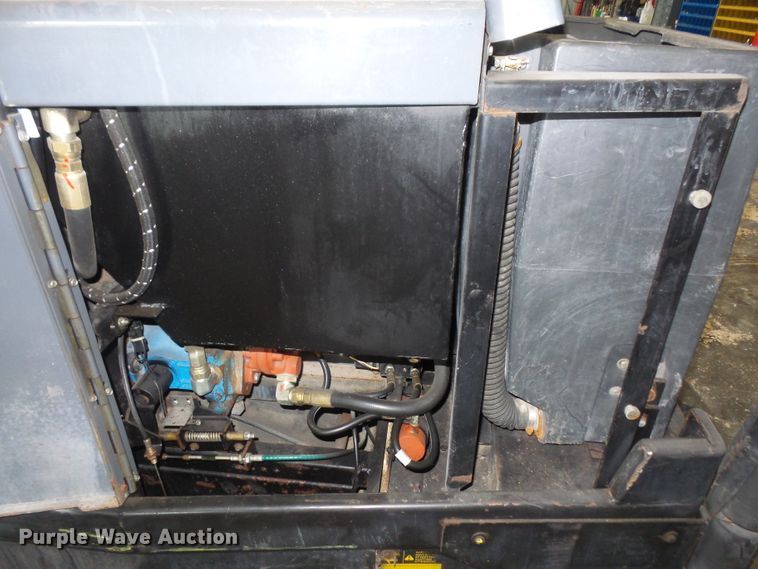 image for item FB9259 Advance Hydrocat 5015 floor scrubber