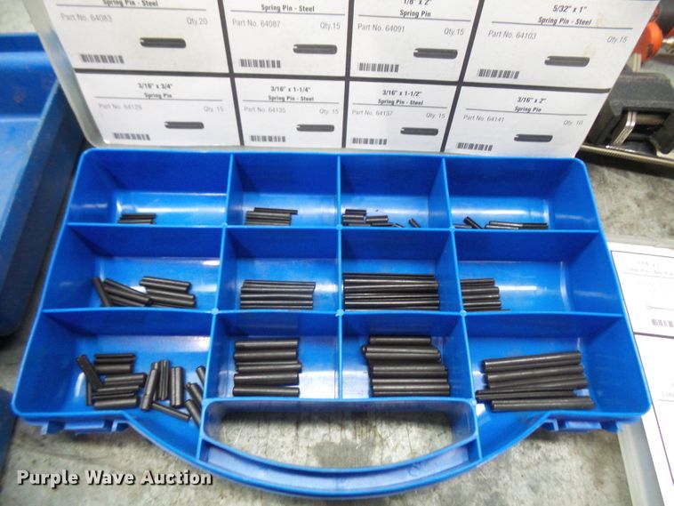 image for item FB9267 Work bench with tools