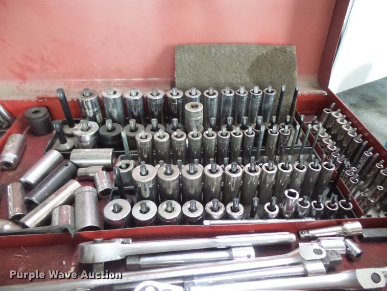 image for item FB9272 Toolbox with tools