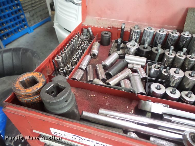 image for item FB9272 Toolbox with tools