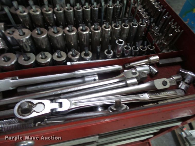 image for item FB9272 Toolbox with tools