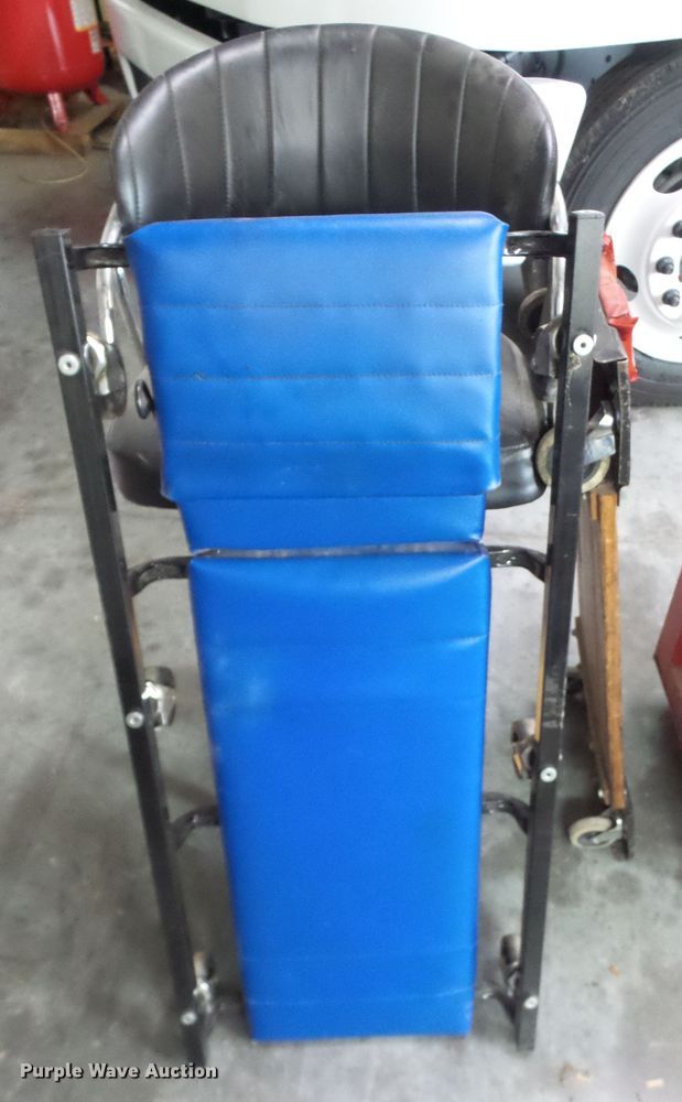 image for item FB9272 Toolbox with tools