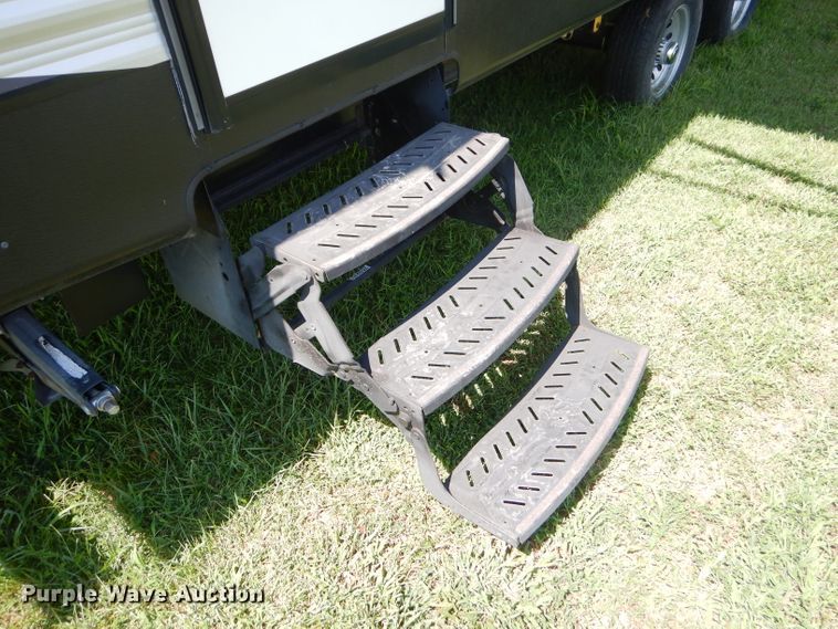 image for item FC9845 2015 Keystone Springdale camper