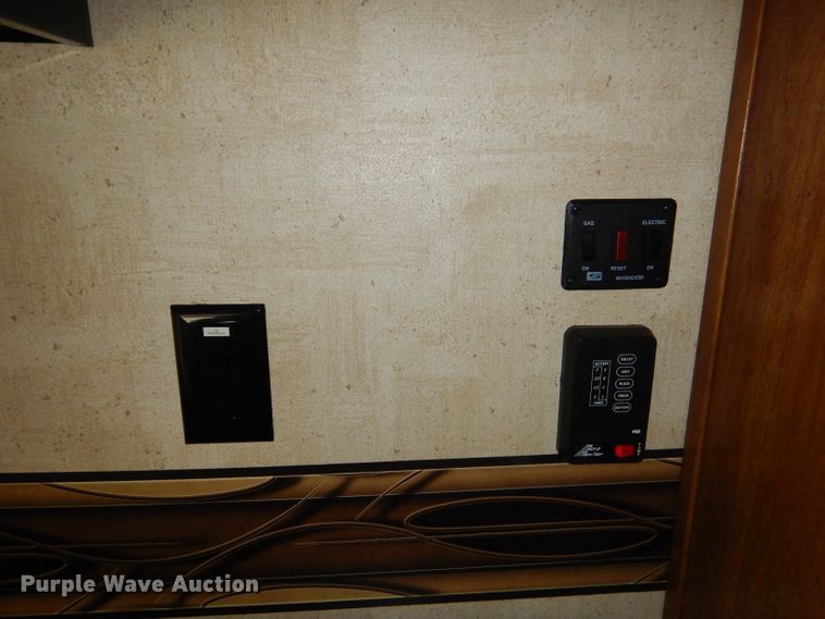 image for item FC9845 2015 Keystone Springdale camper