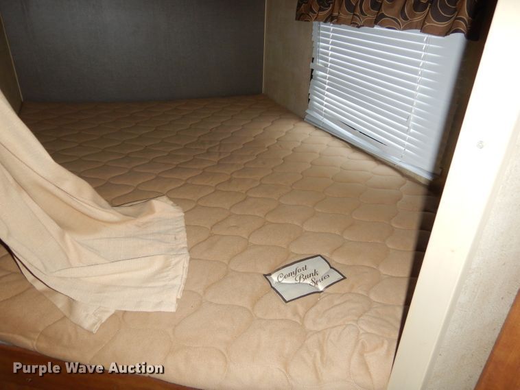 image for item FC9845 2015 Keystone Springdale camper