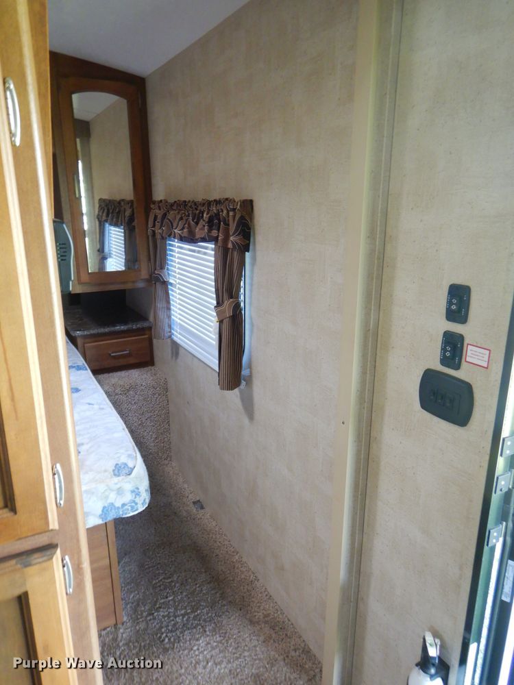 image for item FC9845 2015 Keystone Springdale camper