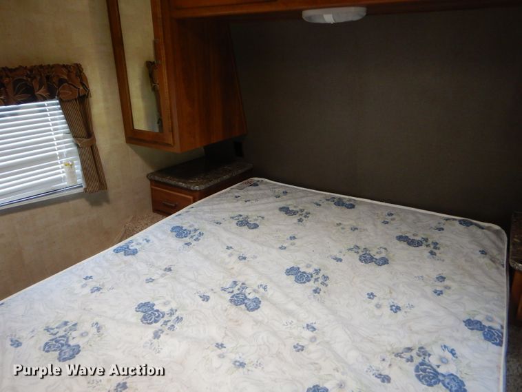 image for item FC9845 2015 Keystone Springdale camper