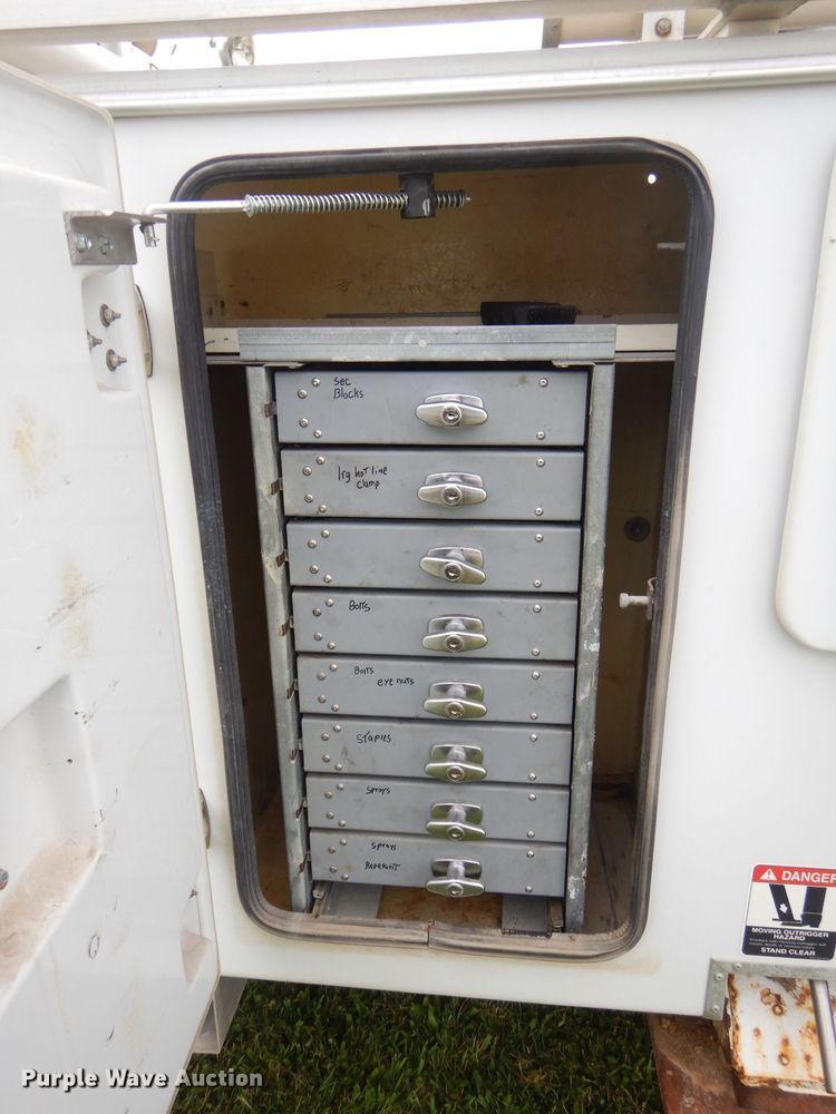 image for item FC9847 2009 Ford F550 bucket truck