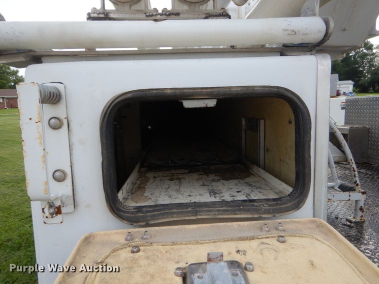 image for item FC9847 2009 Ford F550 bucket truck