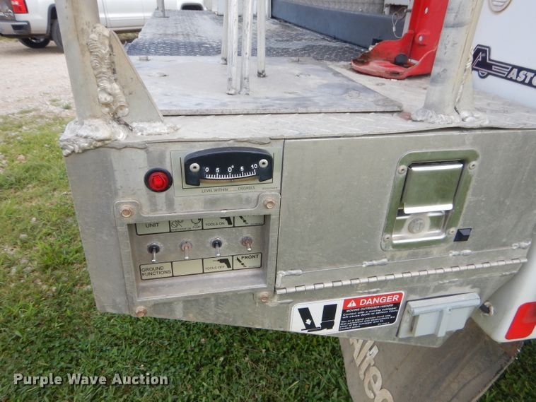 image for item FC9847 2009 Ford F550 bucket truck