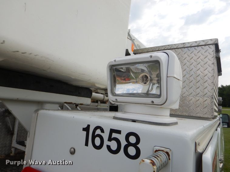 image for item FC9847 2009 Ford F550 bucket truck