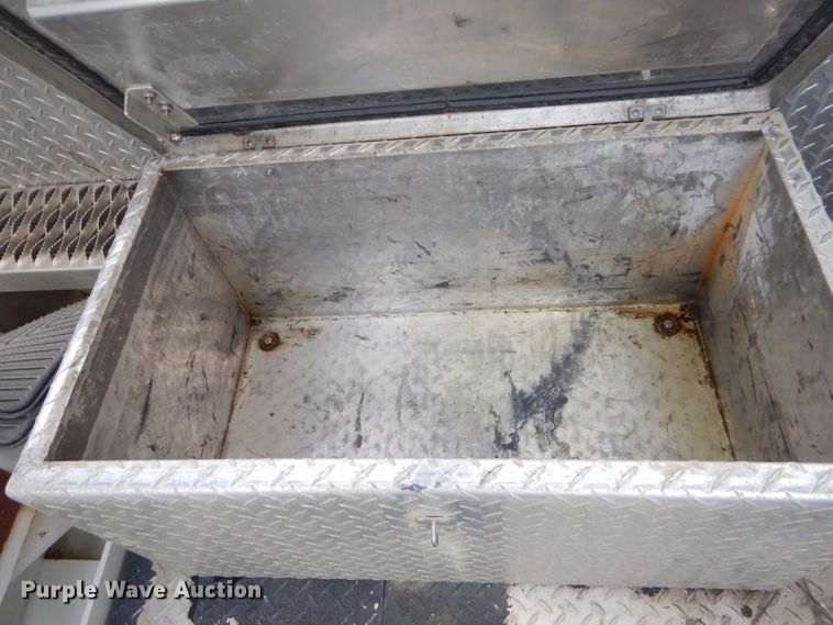 image for item FC9847 2009 Ford F550 bucket truck