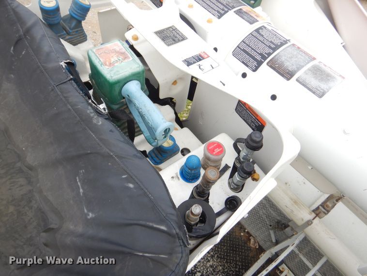 image for item FC9847 2009 Ford F550 bucket truck