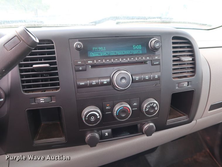 image for item FE9746 2009 GMC Sierra 1500 pickup truck