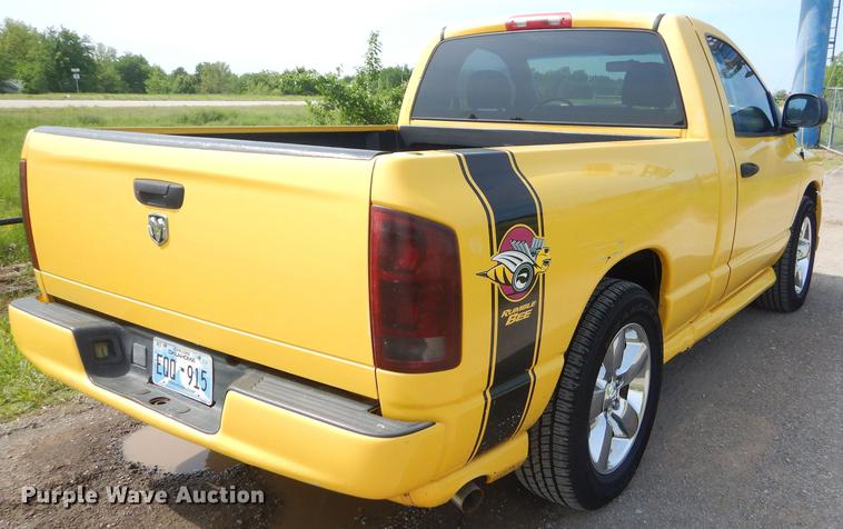 image for item FH9415 2005 Dodge Ram 1500 Rumble Bee pickup truck