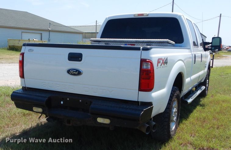 image for item FI9838 2013 Ford F250 Super Duty XLT Crew Cab pickup truck