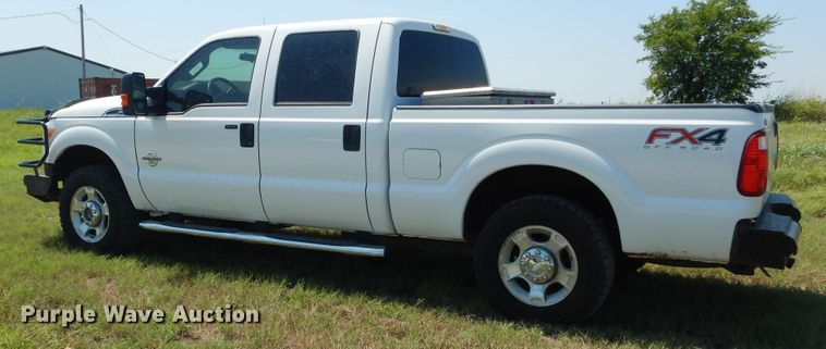image for item FI9838 2013 Ford F250 Super Duty XLT Crew Cab pickup truck