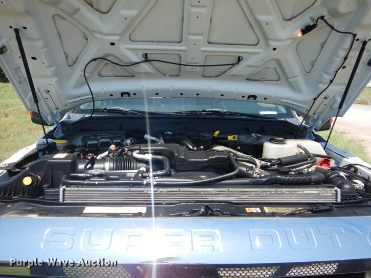 image for item FI9838 2013 Ford F250 Super Duty XLT Crew Cab pickup truck