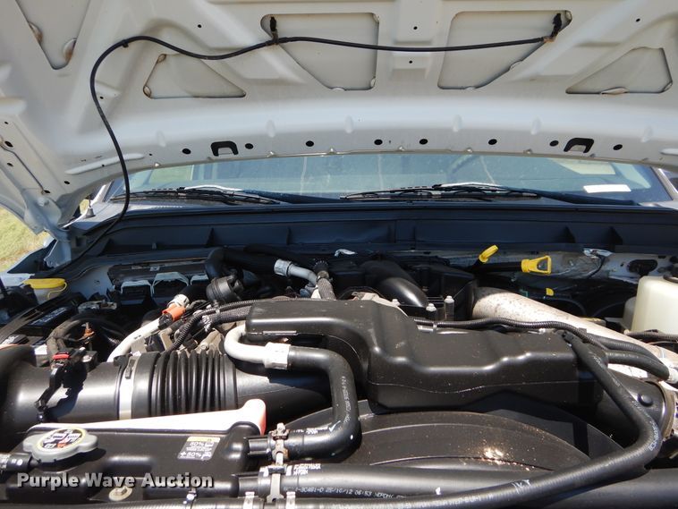 image for item FI9838 2013 Ford F250 Super Duty XLT Crew Cab pickup truck