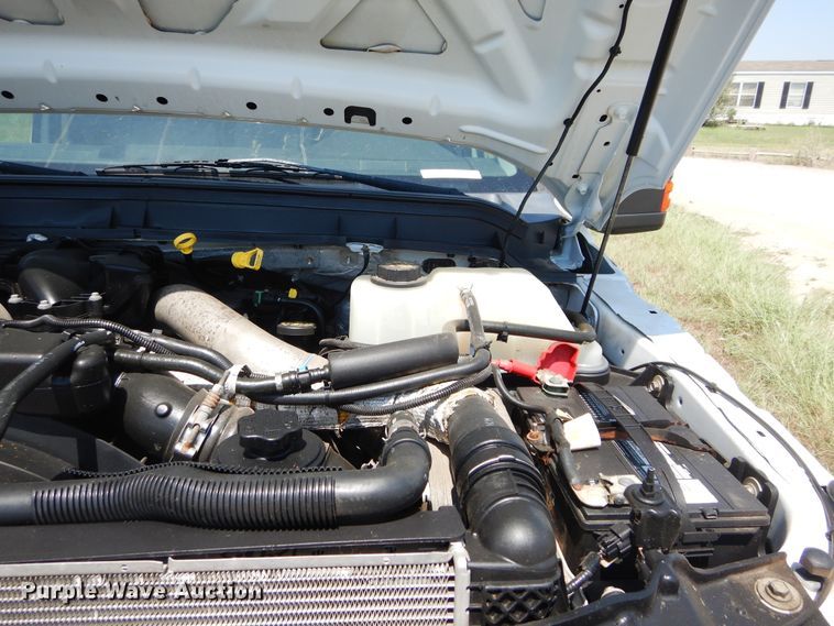 image for item FI9838 2013 Ford F250 Super Duty XLT Crew Cab pickup truck