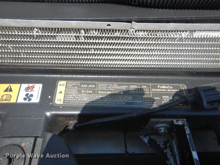 image for item FI9838 2013 Ford F250 Super Duty XLT Crew Cab pickup truck