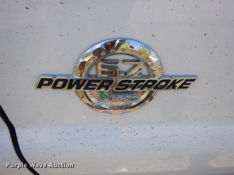 image for item FI9838 2013 Ford F250 Super Duty XLT Crew Cab pickup truck