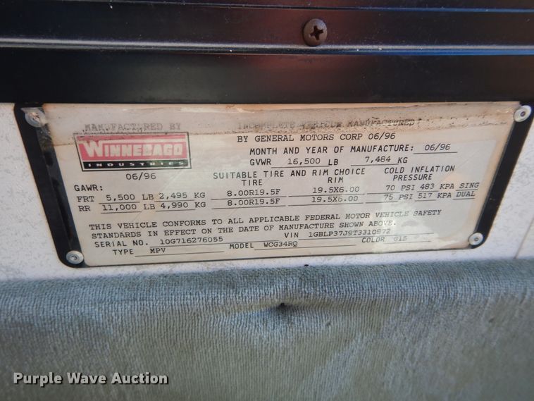 image for item FI9998 1996 Chevrolet P30 Winnebago RV