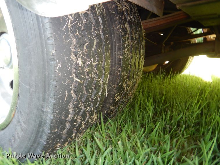 image for item FI9998 1996 Chevrolet P30 Winnebago RV