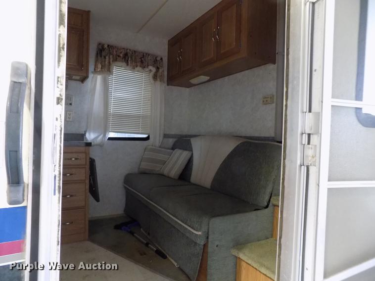 image for item FJ9295 1997 Fleetwood camper