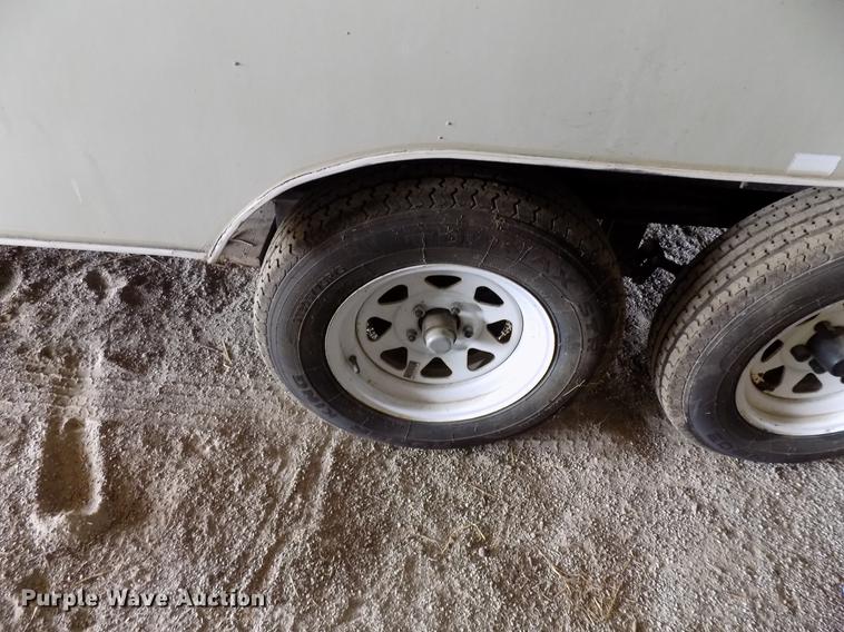 image for item FJ9295 1997 Fleetwood camper