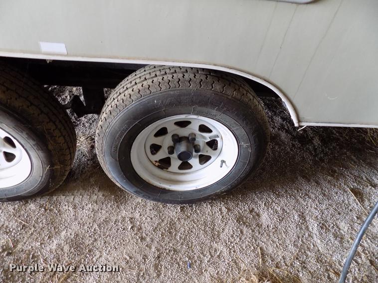 image for item FJ9295 1997 Fleetwood camper