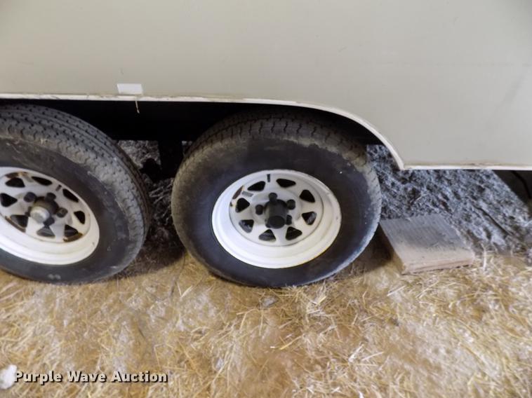 image for item FJ9295 1997 Fleetwood camper