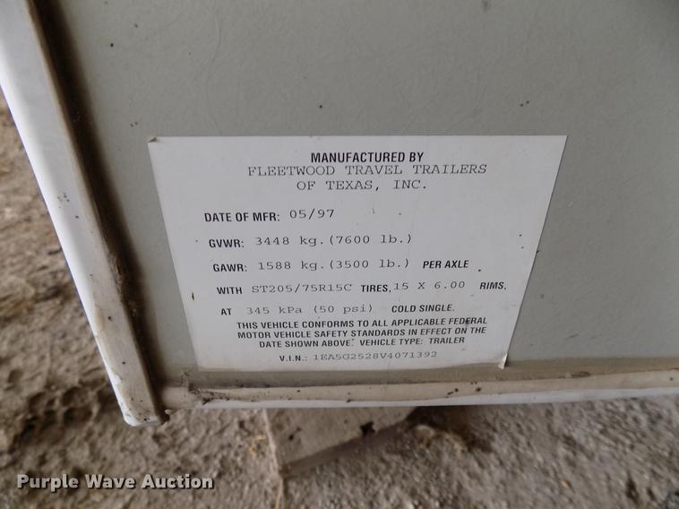 image for item FJ9295 1997 Fleetwood camper