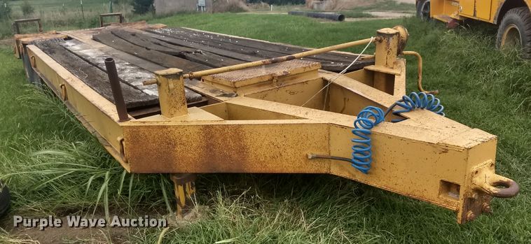 image for item FJ9305 1956 Martin equipment trailer