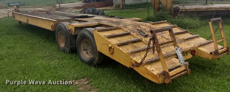 image for item FJ9305 1956 Martin equipment trailer