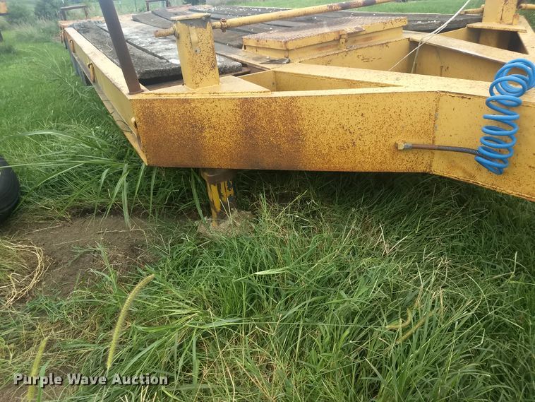 image for item FJ9305 1956 Martin equipment trailer