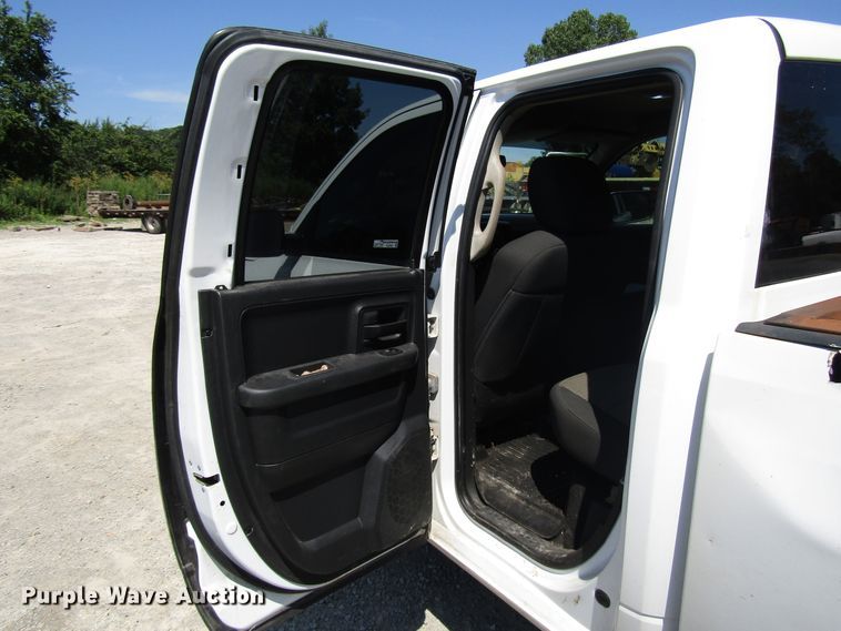 image for item FJ9702 2012 Dodge Ram 1500 Quad Cab pickup truck