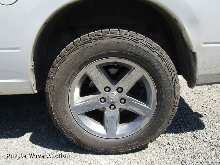 image for item FJ9702 2012 Dodge Ram 1500 Quad Cab pickup truck