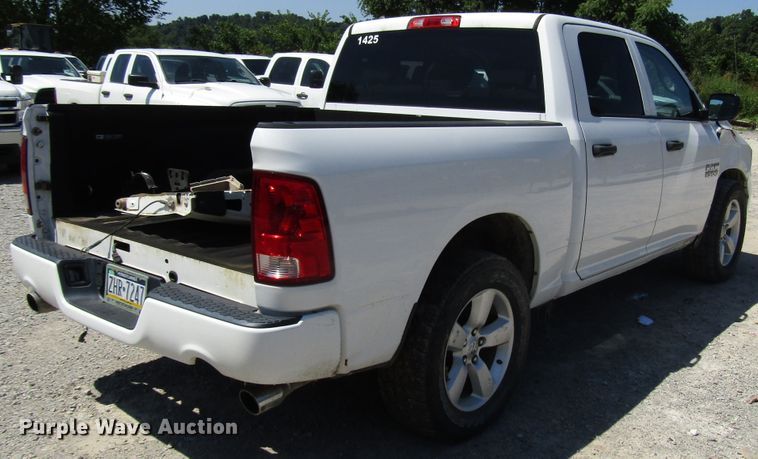image for item FJ9703 2014 Dodge Ram 1500 Crew Cab pickup truck